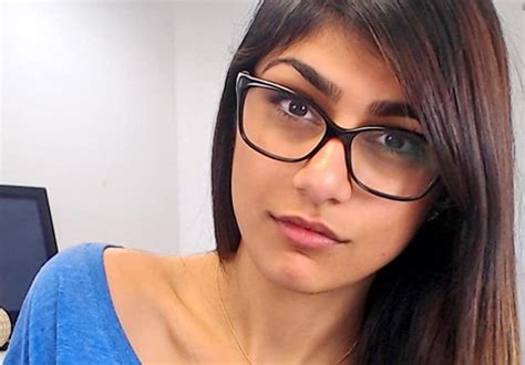 Mia Khalifa Email & Phone Number 